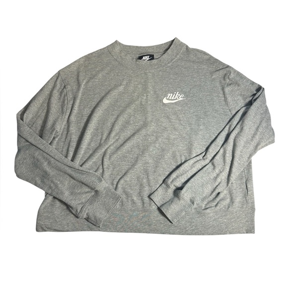 Nike Tops - Nike Grey Crewneck Sweatshirt Women’s Medium Cropped